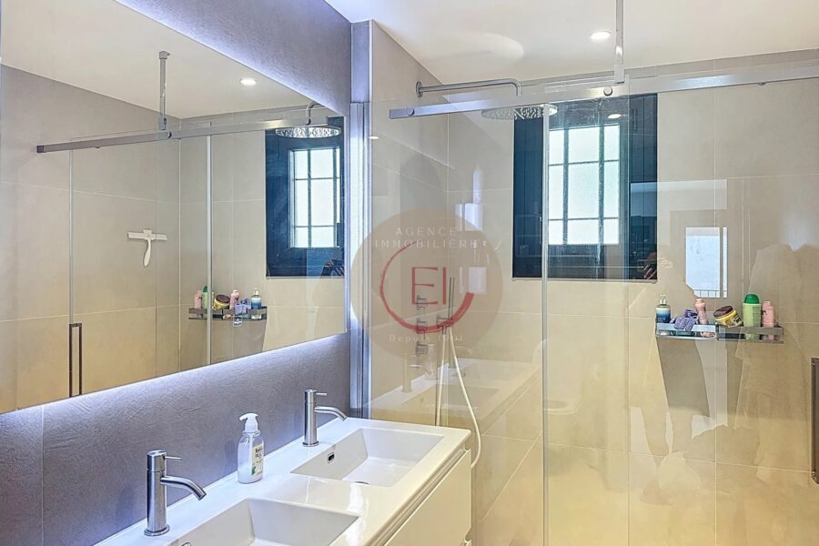 Maison à vendre à Mandelieu-la-Napoule — Vue montagne — photo 28