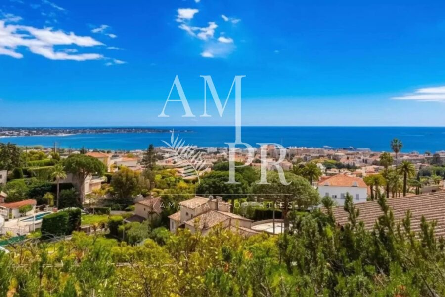 Maison à vendre à Vallauris — Vue mer — photo 1