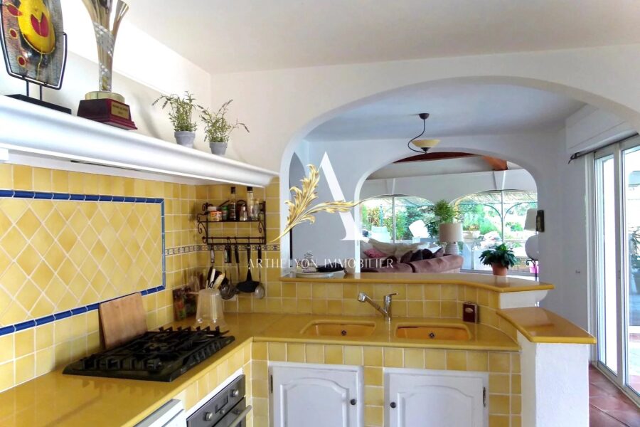 Maison à vendre à Sainte-Maxime — Vue mer — photo 20