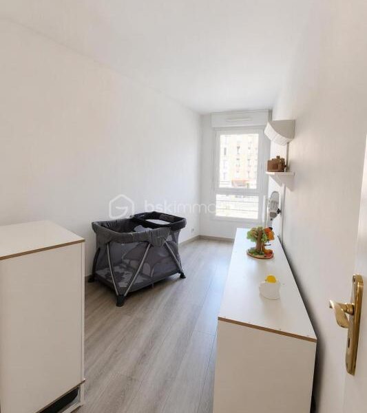 Appartement à vendre à Bagnolet — Vue parc & jardin — photo 13