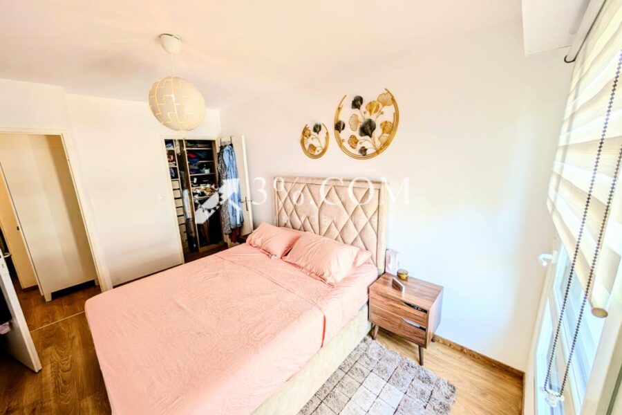 Appartement à vendre à Poissy — Vue sur la ville — photo 14