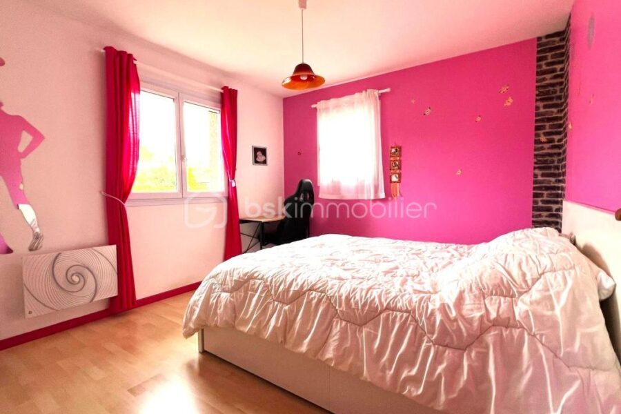 Maison à vendre à Saint-Martin-en-Haut — Vue parc & jardin — photo 13