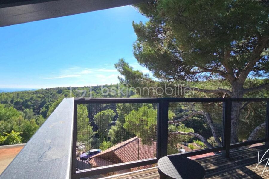 Maison à vendre à Le Castellet — Vue montagne — photo 13