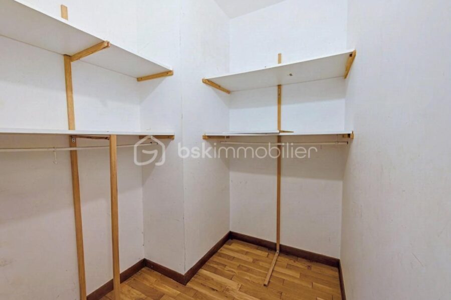 Appartement à vendre à Saint-Cyr-l&rsquo;École — Vue dégagée — photo 14