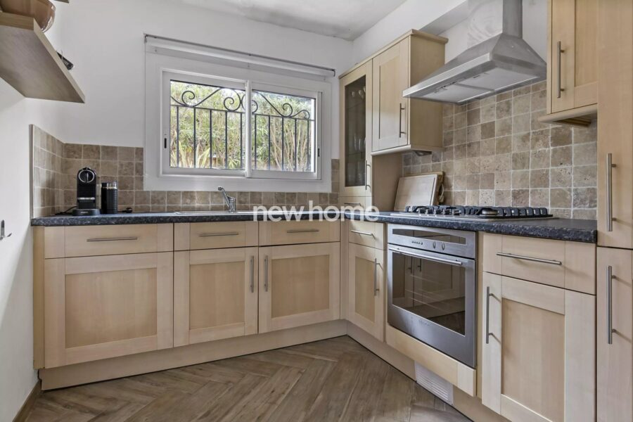 Maison à vendre à Sainte-Maxime — Vue montagne — photo 19