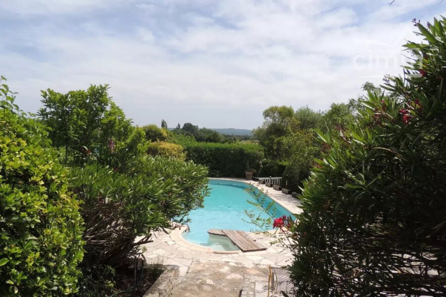 Maison à vendre à Saint-Sauveur-de-Cruzières — Vue montagne — photo 28