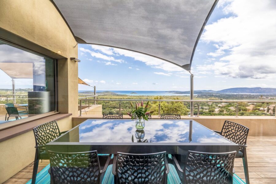 Maison en location vacances à Zonza — Vue mer — photo 7