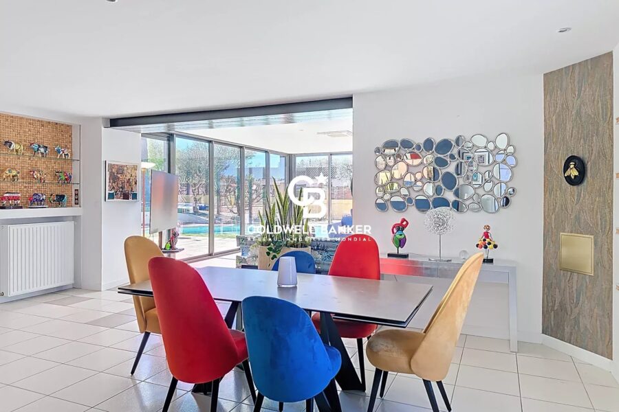 Maison à vendre à Fontenay-le-Comte — Vue parc & jardin — photo 10