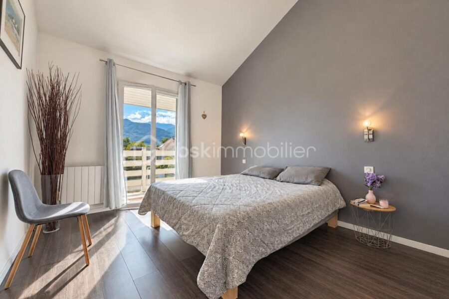 Maison à vendre à Crolles — Vue montagne — photo 15