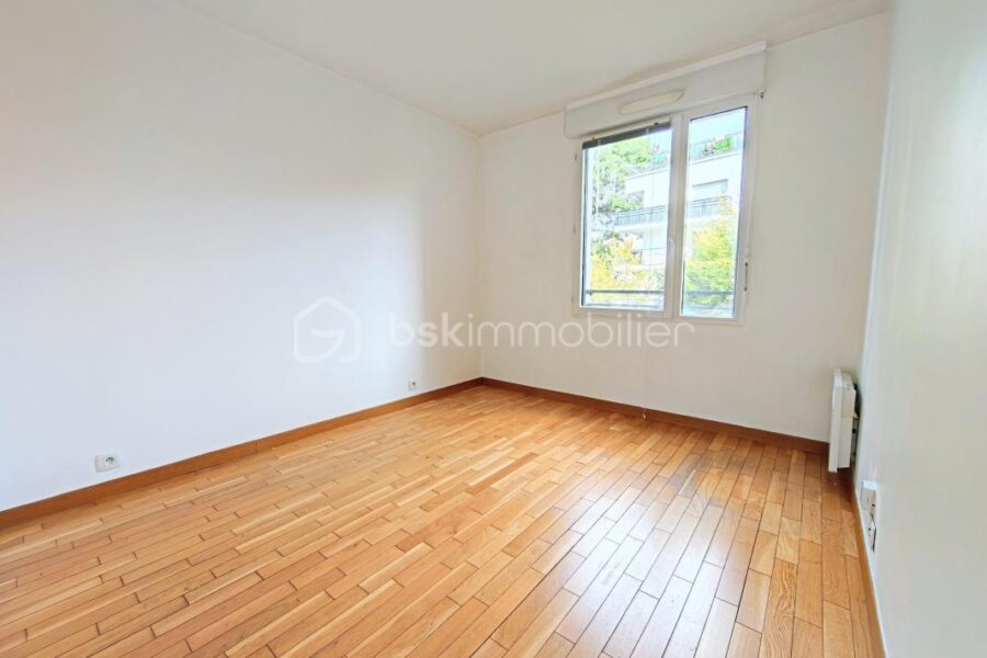 Appartement à vendre à Saint-Cyr-l&rsquo;École — Vue dégagée — photo 16