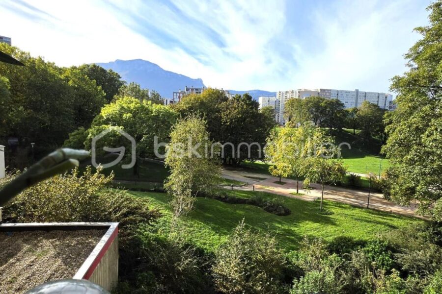 Appartement à vendre à Grenoble — Vue parc & jardin — photo 1