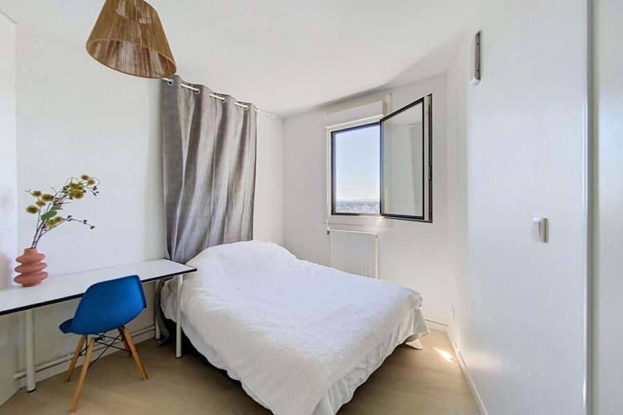 Appartement à louer à Lyon 9e arrondissement — Vue sur la ville — photo 16
