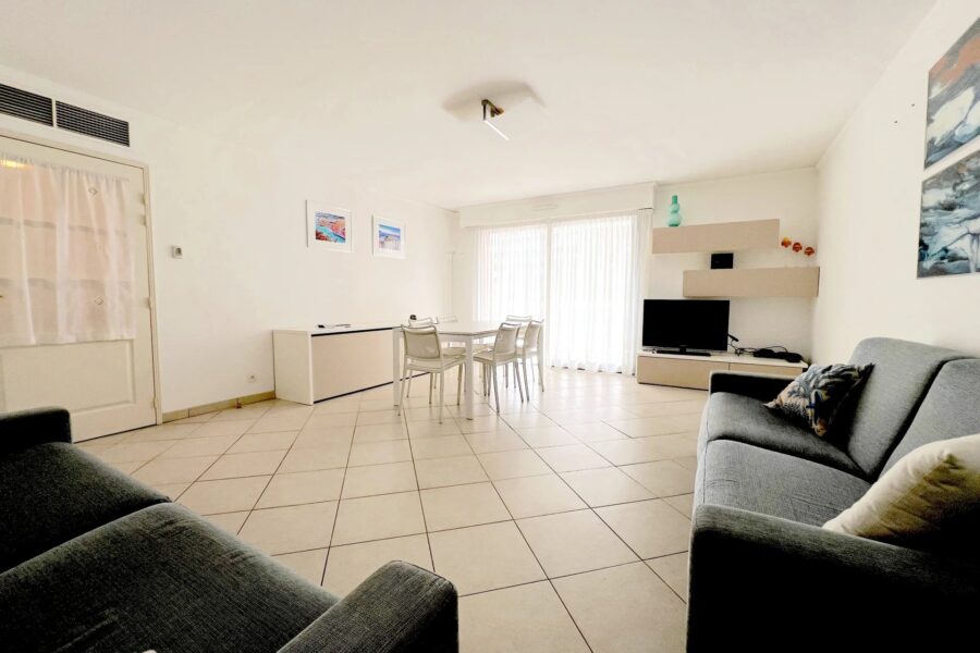Appartement à vendre à Villeneuve-Loubet — Vue mer — photo 4