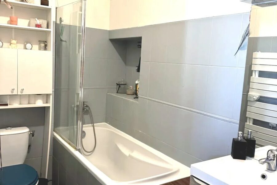 Appartement à vendre à Chazay-d&rsquo;Azergues — Vue parc & jardin — photo 7