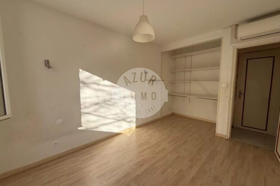 Maison à vendre à Saint-Zacharie — Vue nature — photo 17
