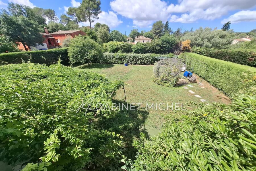 Maison à vendre à Roquefort-les-Pins — Vue parc & jardin — photo 18