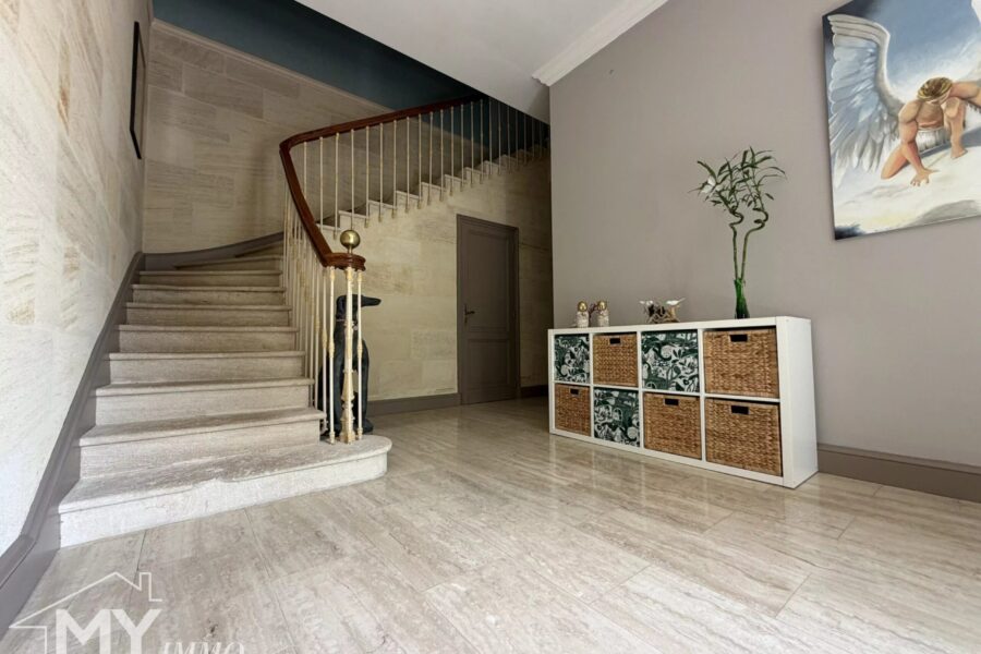 Maison à vendre à Saint-Vincent-de-Pertignas — Vue parc & jardin — photo 3