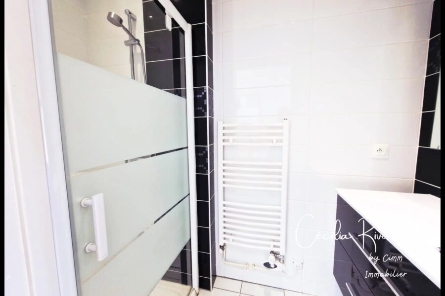 Maison à vendre à Montendre — Vue parc & jardin — photo 13