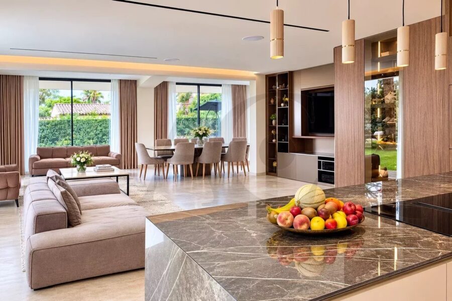 Maison à vendre à Villeneuve-Loubet — Vue parc & jardin — photo 5