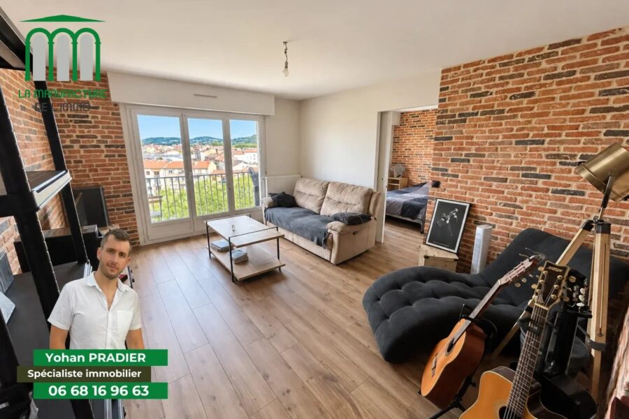 Appartement à vendre à Saint-Étienne — Vue sur la ville — photo 2