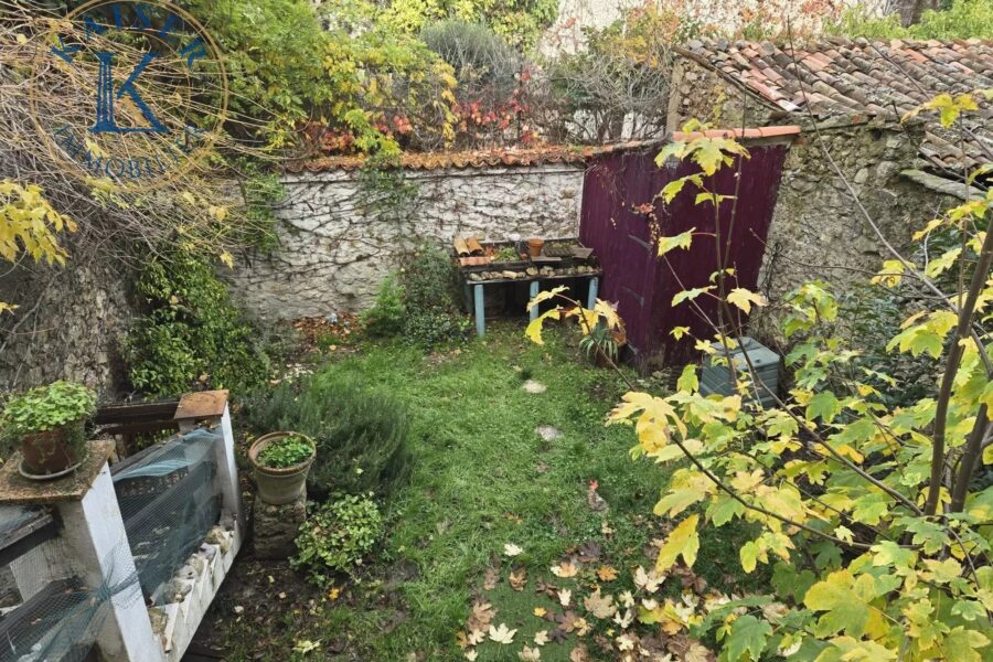 Maison à vendre à Varages — Vue montagne — photo 8