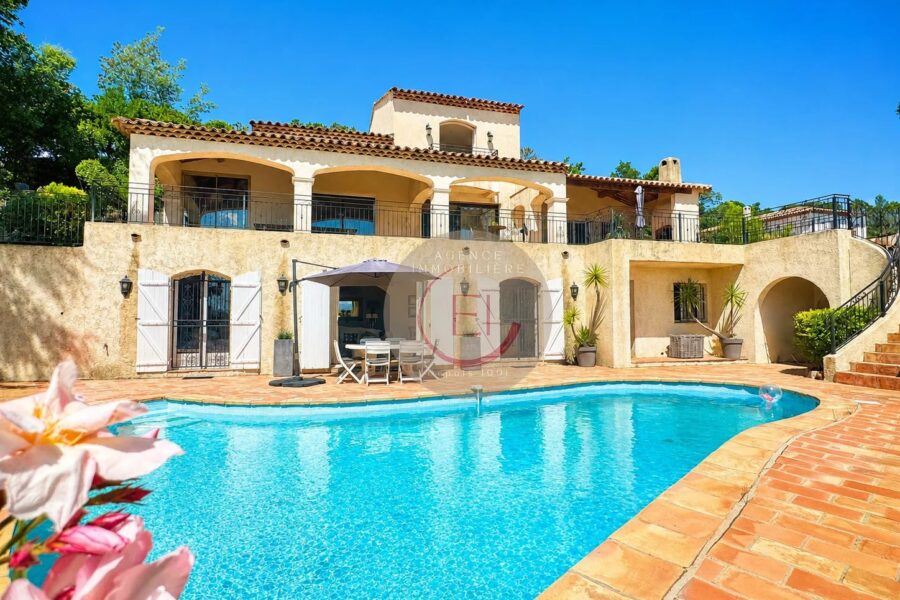 Maison à vendre à Les Adrets-de-l&rsquo;Estérel — Vue mer — photo 3