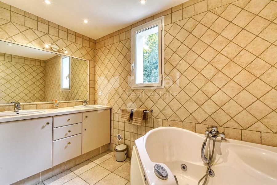 Maison à vendre à Mougins — Vue montagne — photo 13