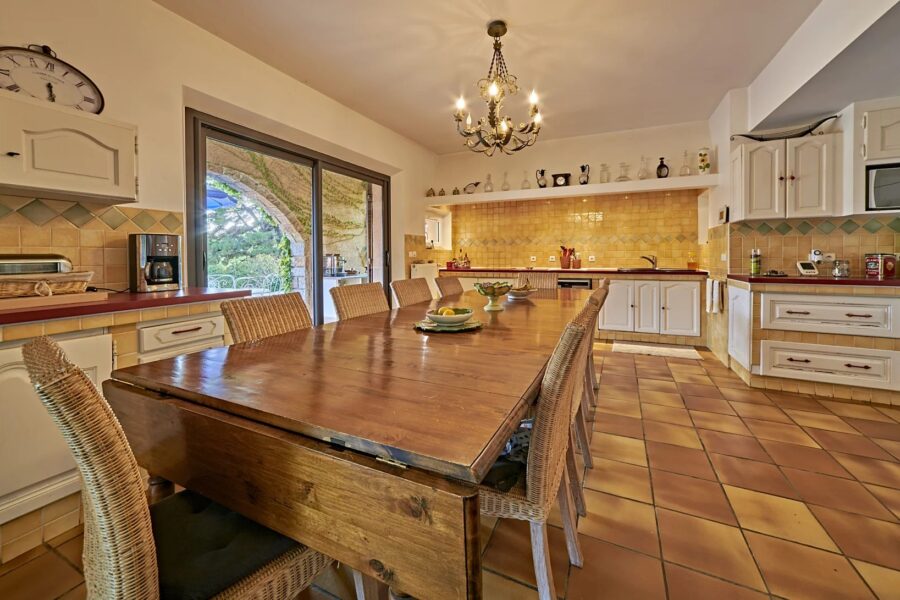Maison à vendre à La Londe-les-Maures — Vue parc & jardin — photo 54