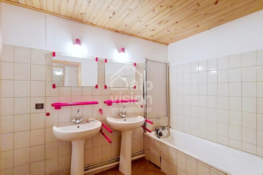 Maison à vendre à Abondance — Vue montagne — photo 9