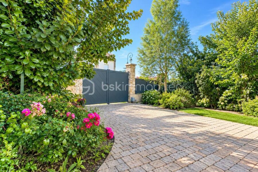 Maison à vendre à Marnes la coquette — Vue parc & jardin — photo 19