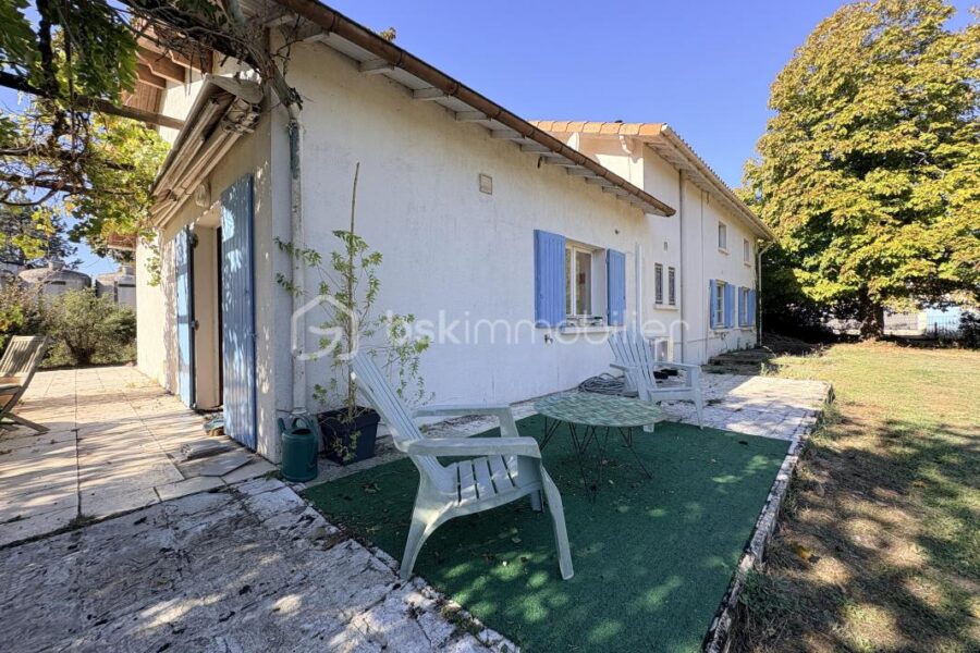 Maison à vendre à Meursac — Vue vignes — photo 19