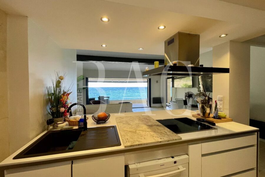 Maison à vendre à Sainte-Maxime — Vue mer — photo 11