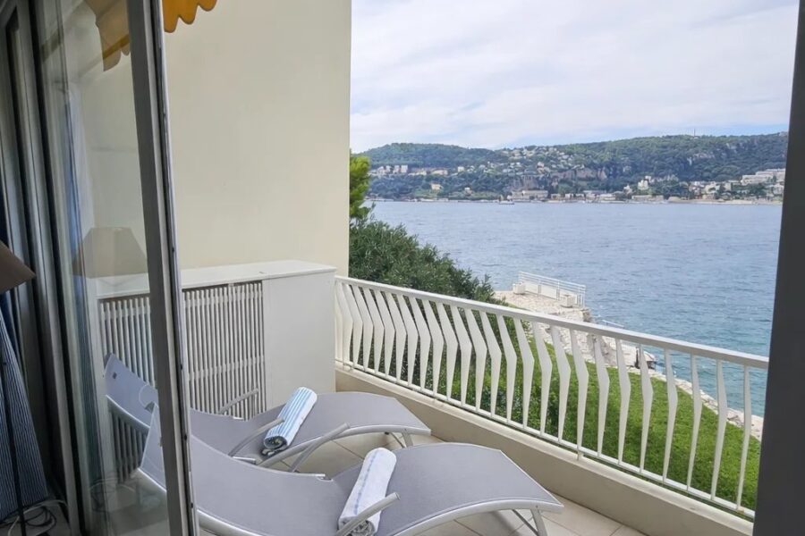 Appartement à vendre à Saint-Jean-Cap-Ferrat — Vue mer — photo 1