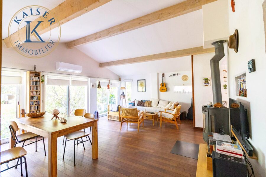 Maison à vendre à Saint-maximin-la-sainte-baume — Vue parc & jardin — photo 4