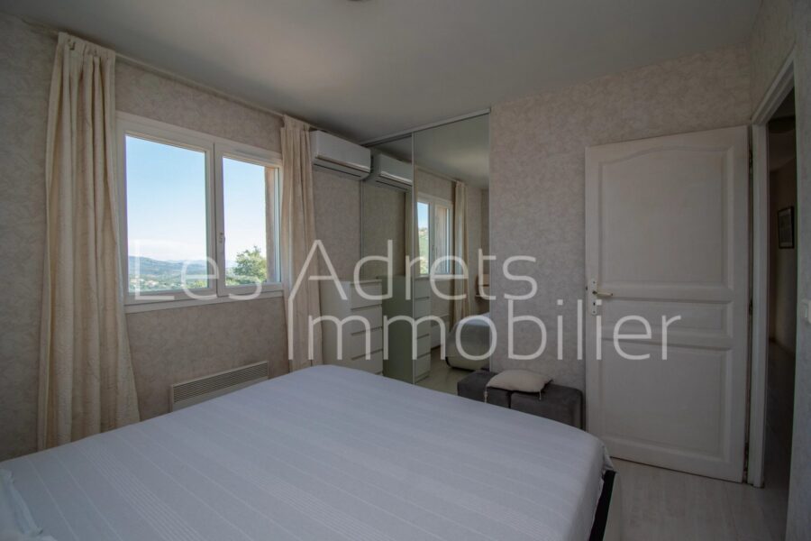 Maison à vendre à Les adrets-de-l&rsquo;estérel — Vue montagne — photo 20