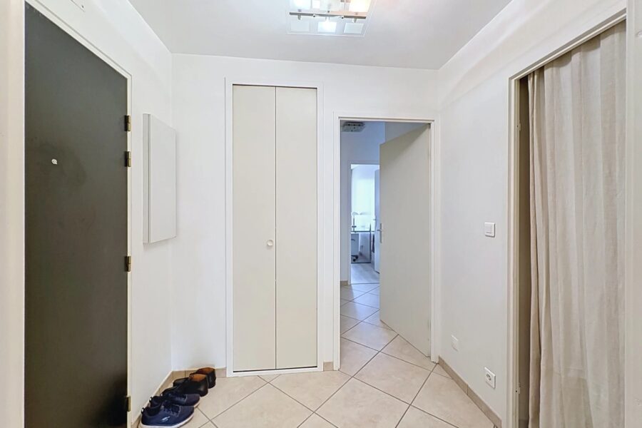 Appartement à vendre à Montigny-le-Bretonneux — Vue parc & jardin — photo 5