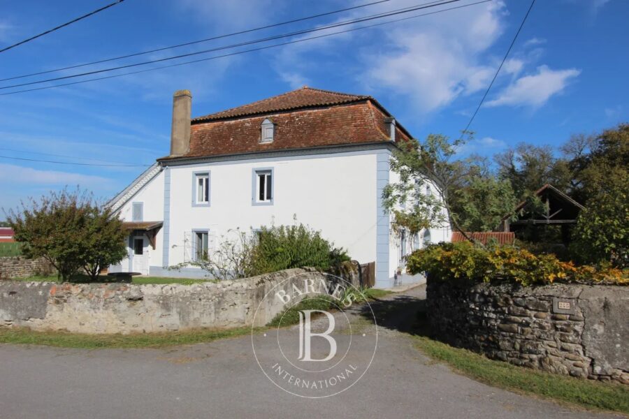 Maison à vendre à Sauveterre-de-Béarn — Vue montagne — photo 4