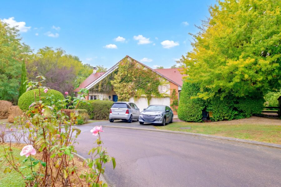 Maison à vendre à Louveciennes — Vue parc & jardin — photo 28