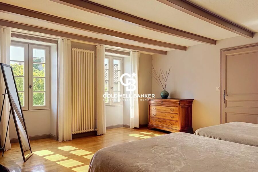 Maison à vendre à Saint-Fort-sur-le-Né — Vue parc & jardin — photo 14