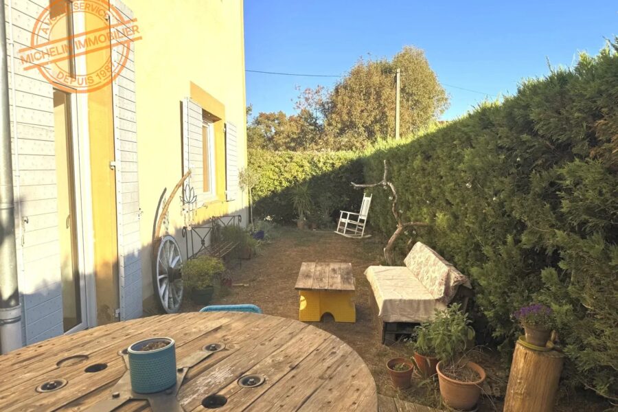 Appartement à vendre à Chazay-d&rsquo;Azergues — Vue parc & jardin — photo 1