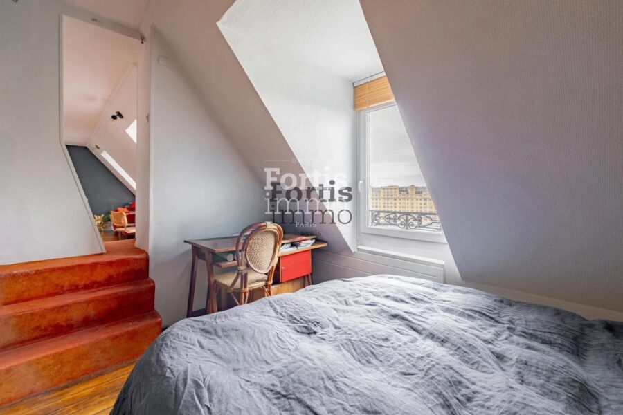 Appartement à vendre à Paris 10e arrondissement — Vue sur la ville — photo 12