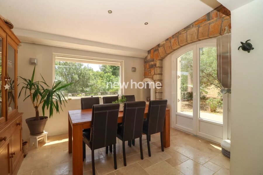 Maison à vendre à Tourrettes — Vue montagne — photo 8