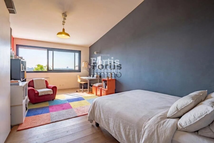 Maison à vendre à Suresnes — Vue sur la ville — photo 25