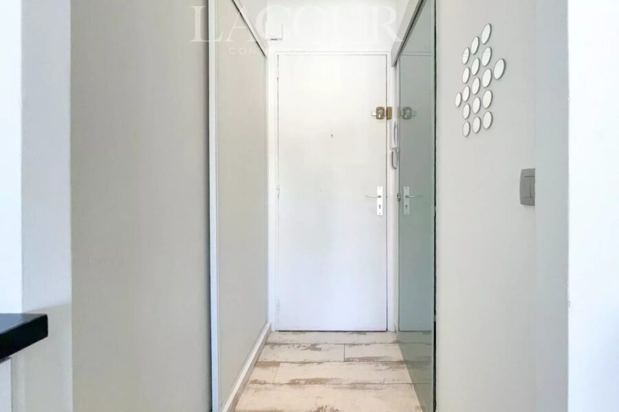 Appartement à vendre à Cannes — Vue sur la ville — photo 6