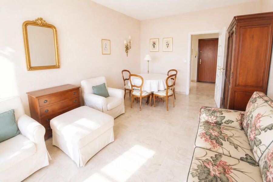 Appartement à vendre à Beaulieu-sur-Mer — Vue mer — photo 2
