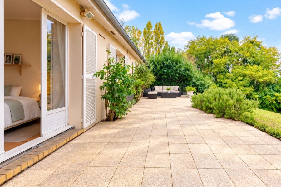 Maison à vendre à Louveciennes — Vue parc & jardin — photo 15