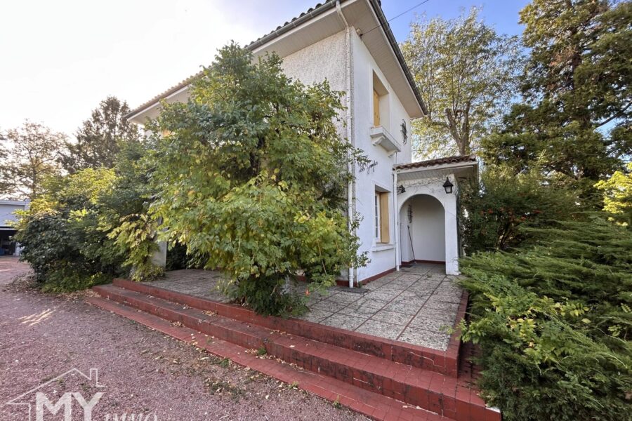 Maison à vendre à Pineuilh — Vue parc & jardin — photo 3