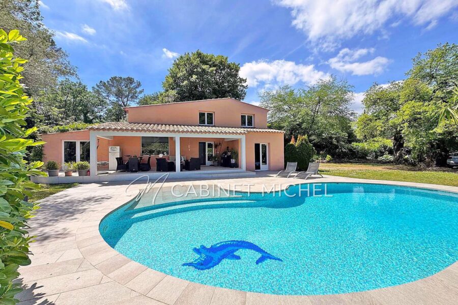 Maison à vendre à Roquefort-les-Pins — Vue dégagée — photo 4