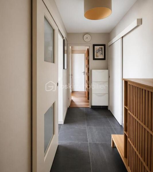 Appartement à vendre à Vaires-sur-Marne — Vue sur la ville — photo 3