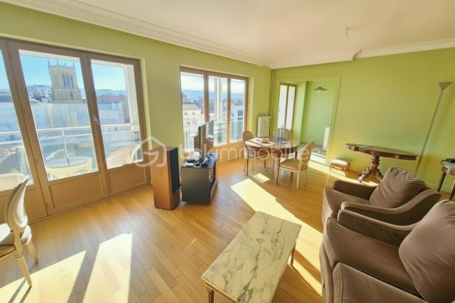 Appartement à vendre à Roanne — Vue sur la ville — photo 3